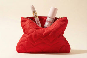 أساسيات إشراقة الشفاه